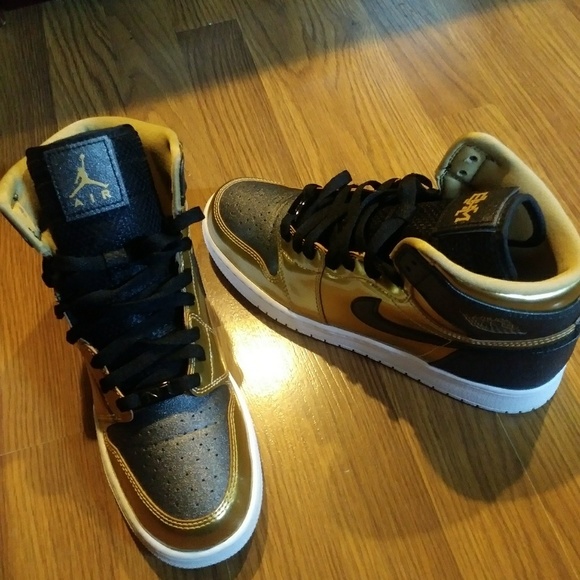Jordan 1 retro BHM (GS) 2017 - Picture 4 of 4